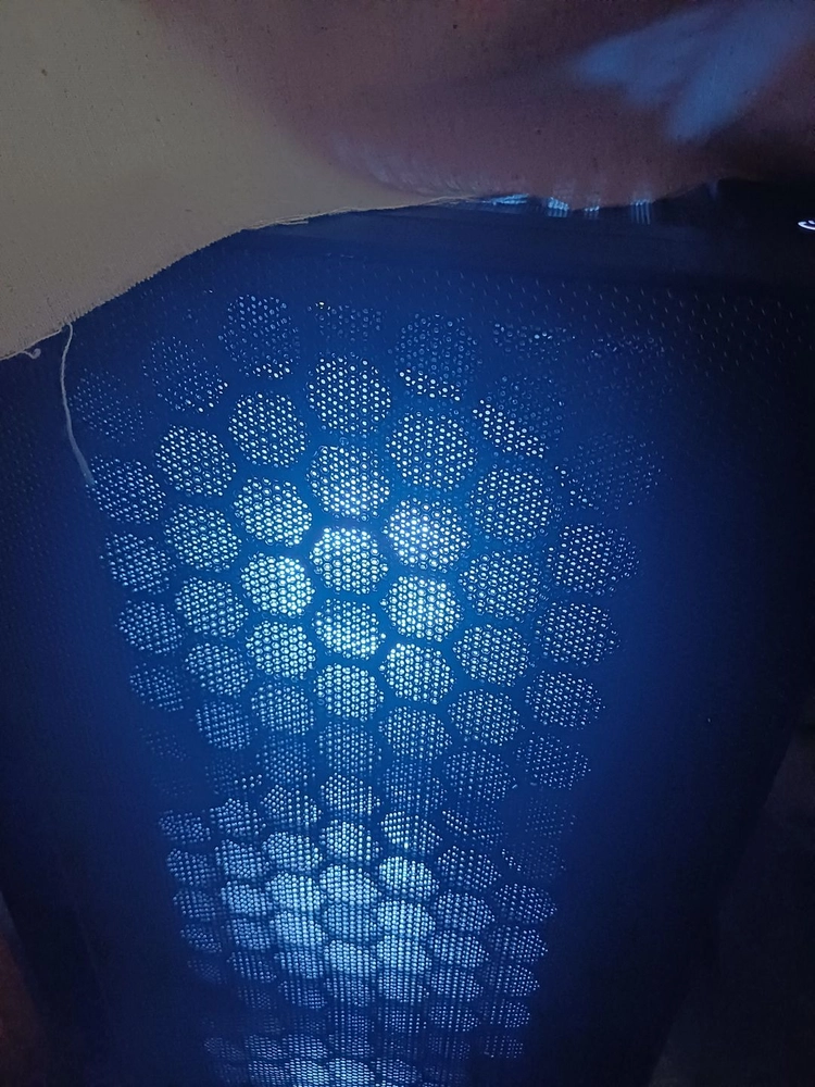 부산))) 고성능 게이밍 PC 본체 7800x3d 5080본체 팝니다 - 안심되는 중고거래 2