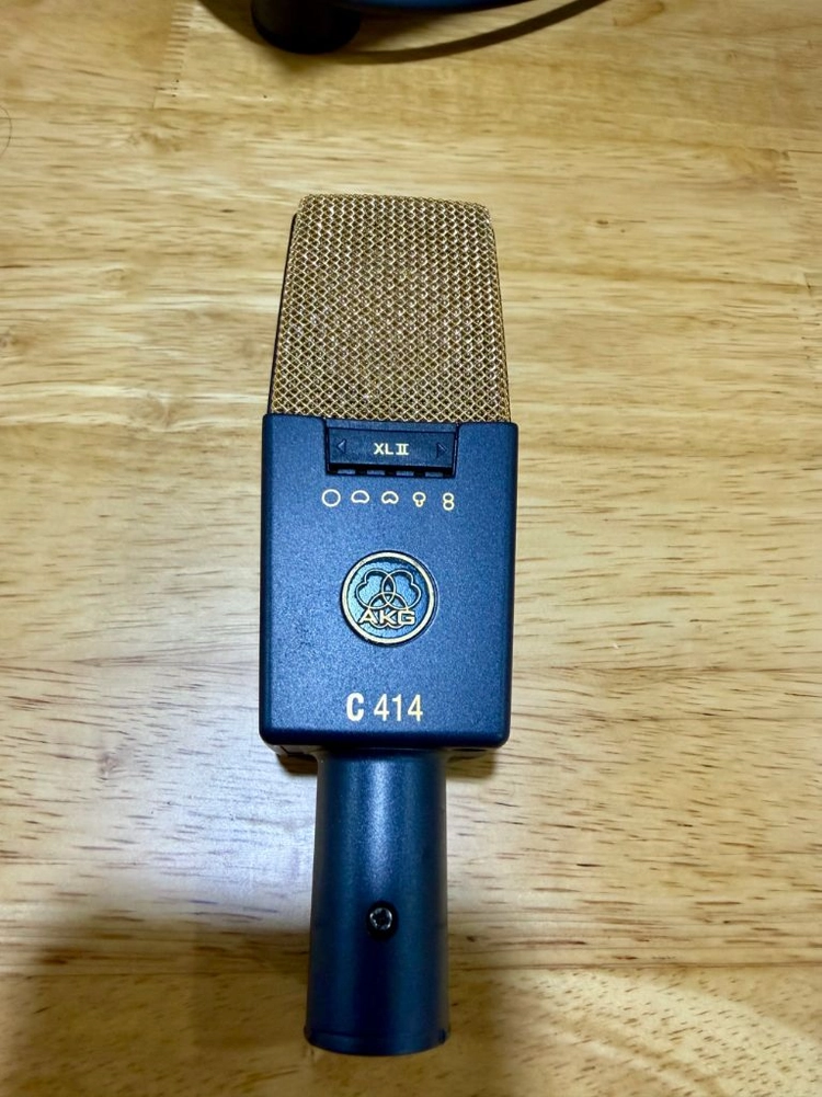 AKG C414 XL2 콘덴서 마이크 판매합니다 이미지