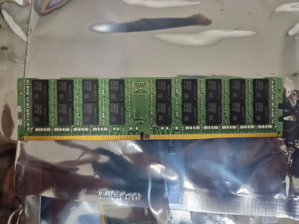 삼성 DDR4 2400T 메모리 64GB 이미지