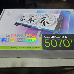 MSI 지포스 RTX 5070 Ti 게이밍 트리오 OC 화이트 D7 16GB 트라이프로져4 미개봉 판매 이미지