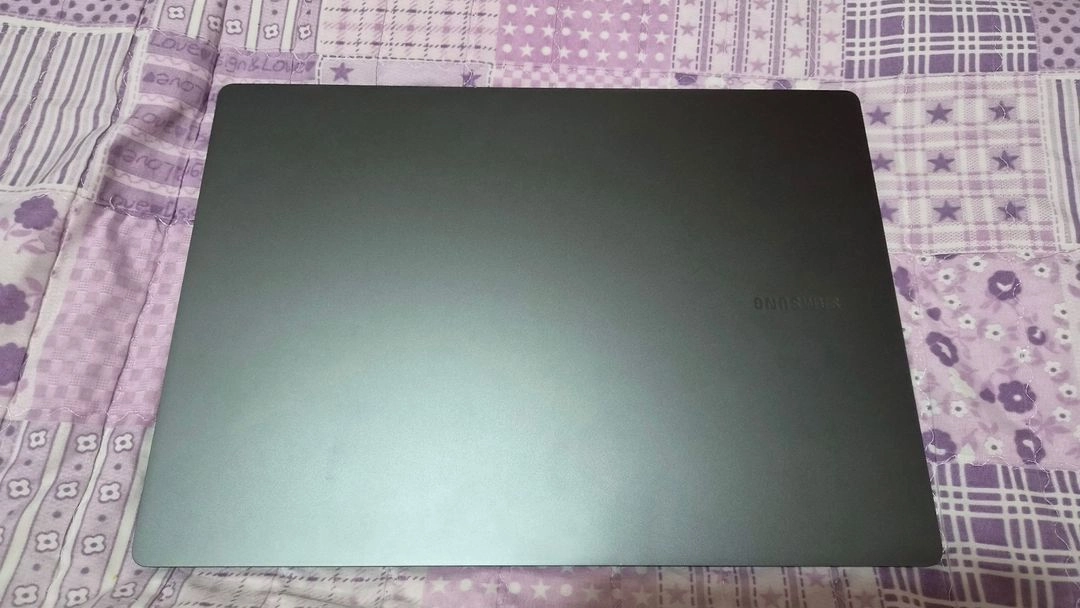 갤럭시북3 프로 16인치 i5 / 16GB / 512GB 판매합니다. 이미지
