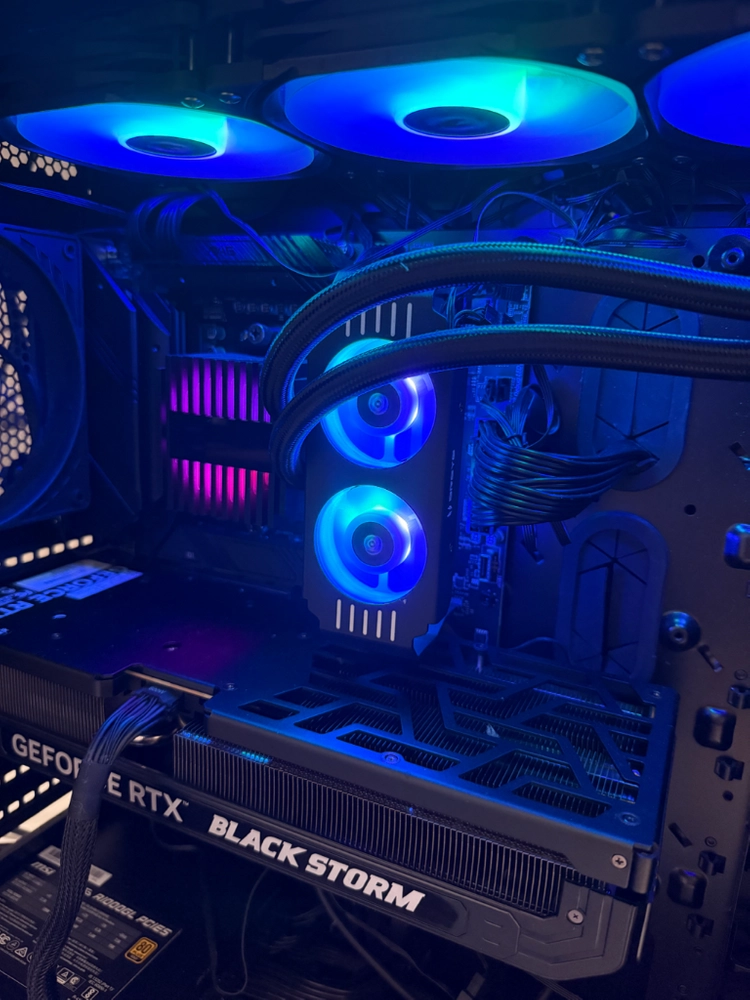 7950x3d / 4080super / 32gb / 2tb 고사양pc 급처 - 안심되는 중고거래