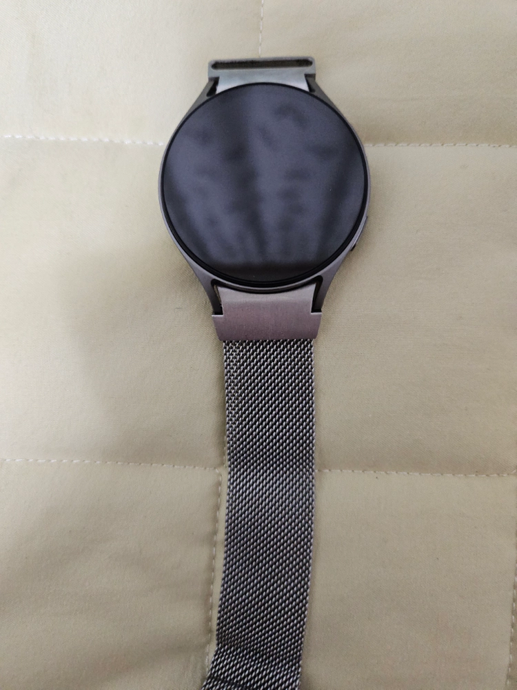갤럭시워치7 44mm 팝니다.불발되어다시올립니다 - 안심되는 중고거래
