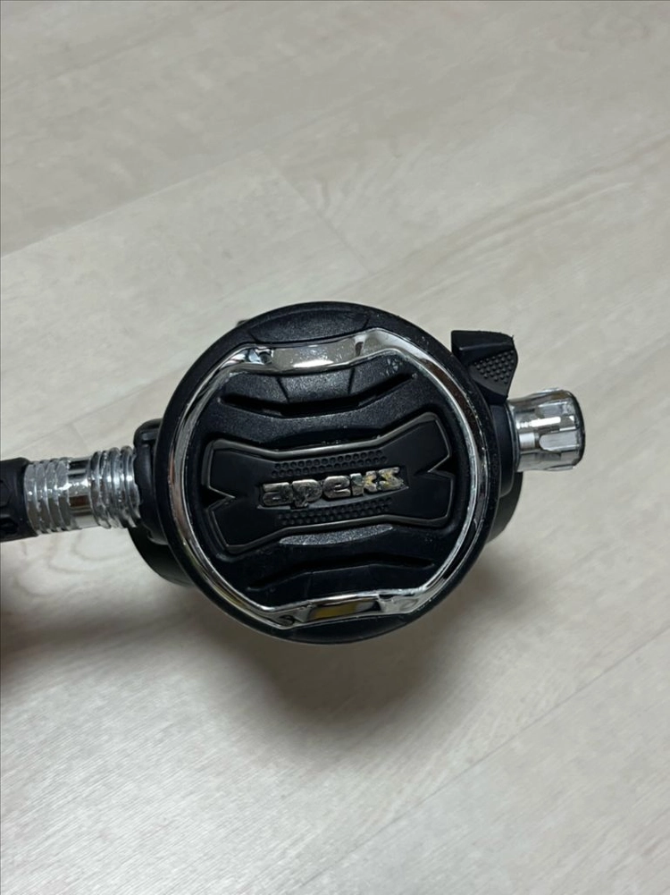 아쿠아렁 BCD+ apeks 호흡기 세트 판매합니다. 이미지