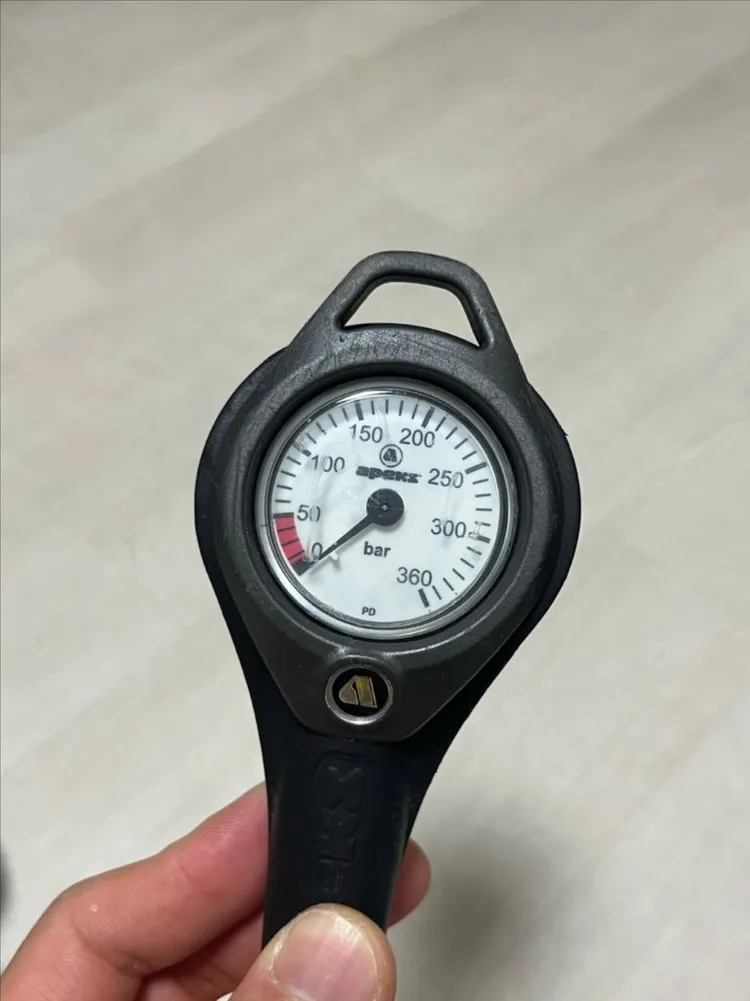 아쿠아렁 BCD+ apeks 호흡기 세트 판매합니다. 이미지