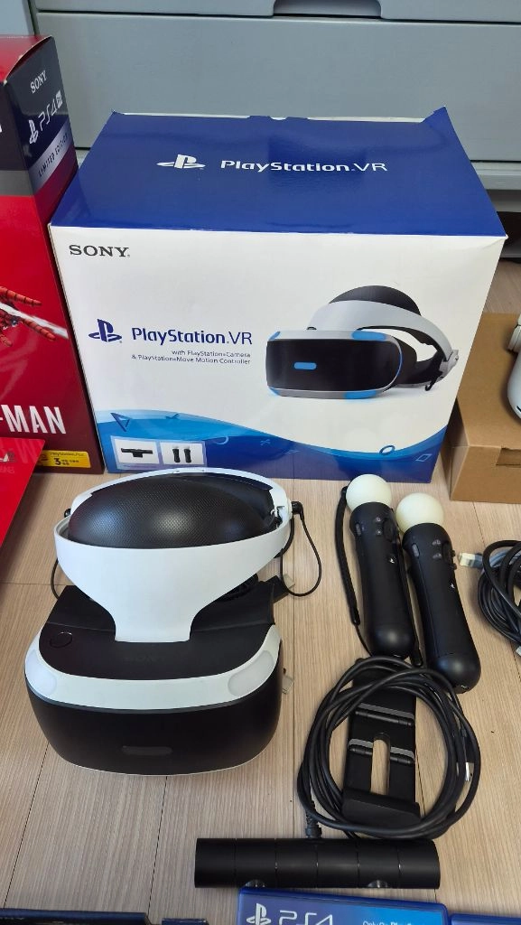 PS4 PRO 1TB 스파이더맨 리미티드 에디션 + PS VR 풀세트 풀박 일괄 이미지