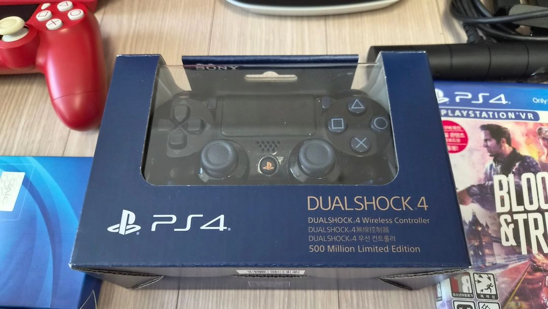 PS4 PRO 1TB 스파이더맨 리미티드 에디션 + PS VR 풀세트 풀박 일괄 이미지