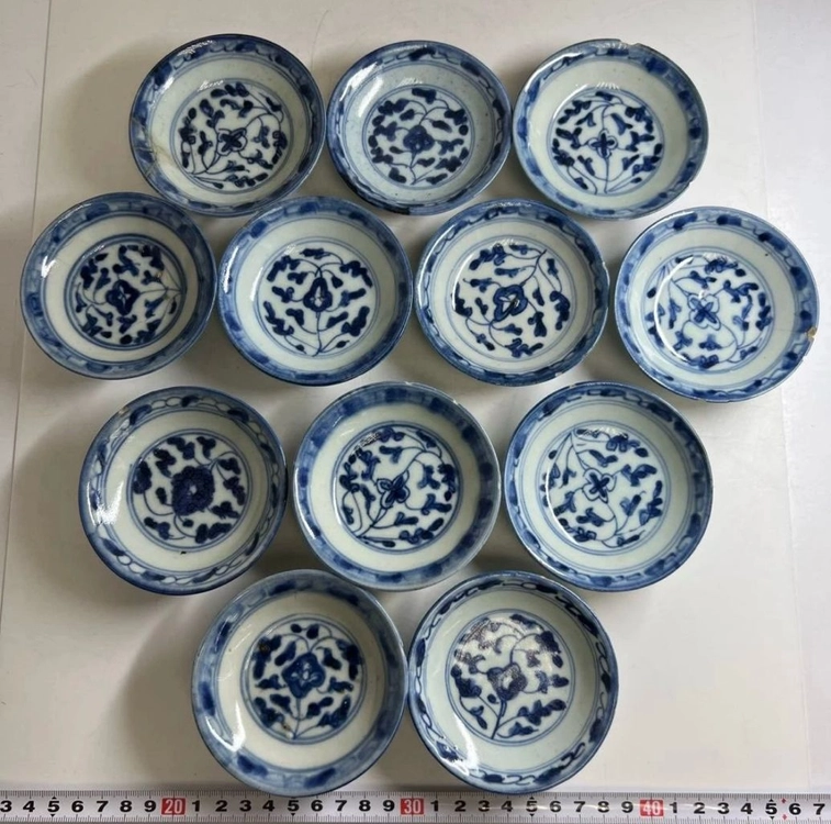 청대 청화 화훼문 소접시 12점 일괄 중국도자기 골동품 고미술품 이미지