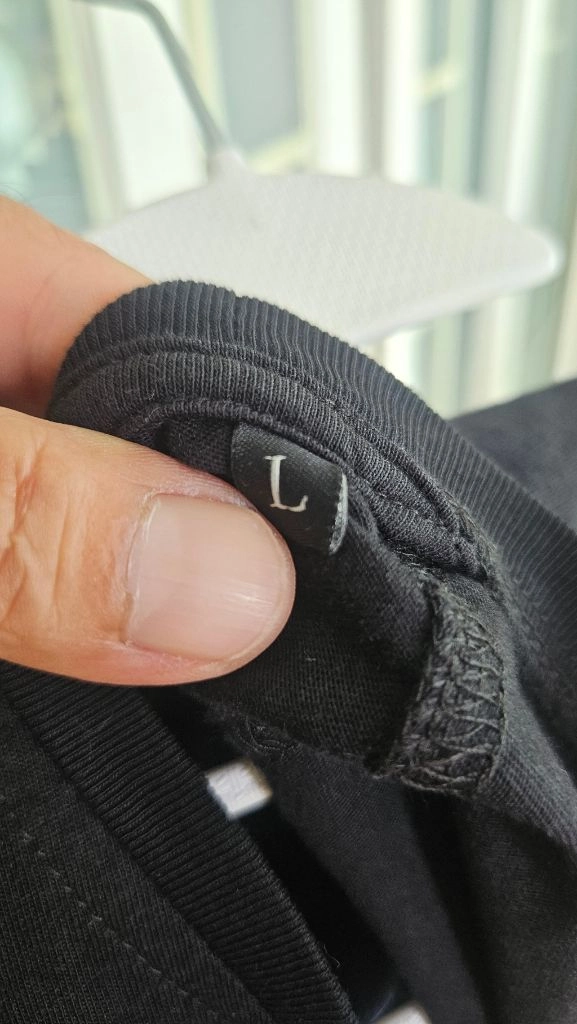 필립플레인 블랙 픽셀 로고 반팔티 L 정품 이미지