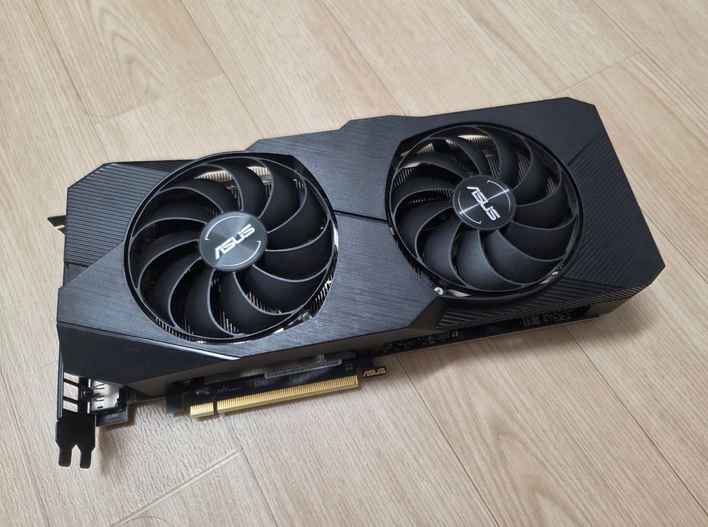 ASUS RX 5600 XT 이미지