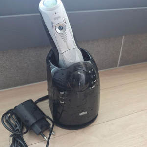 전기면도기 브라운7 이미지