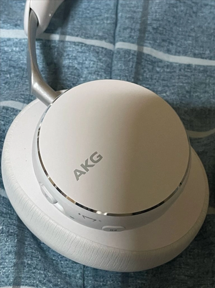 Akg n9 하이브리드 노이즈 캔슬링 블루투스 헤드폰 이미지