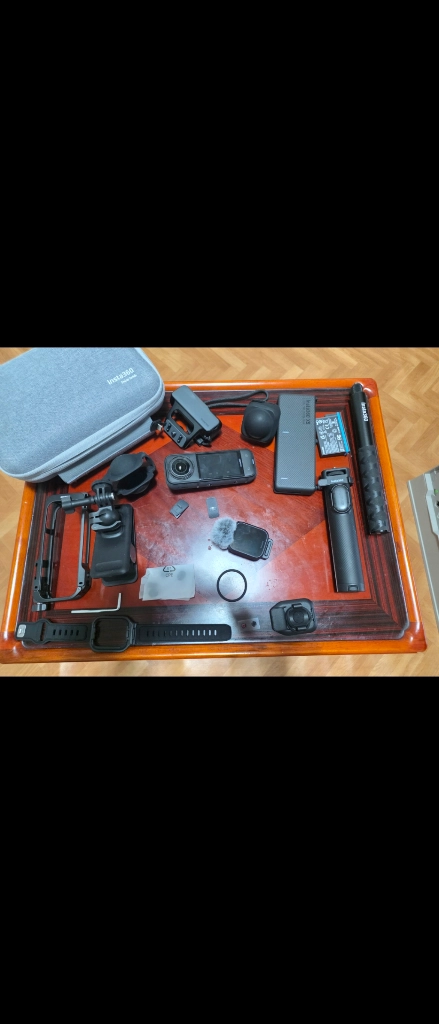 인스타360 x5풀셋 판매합니다 - 안심되는 중고거래