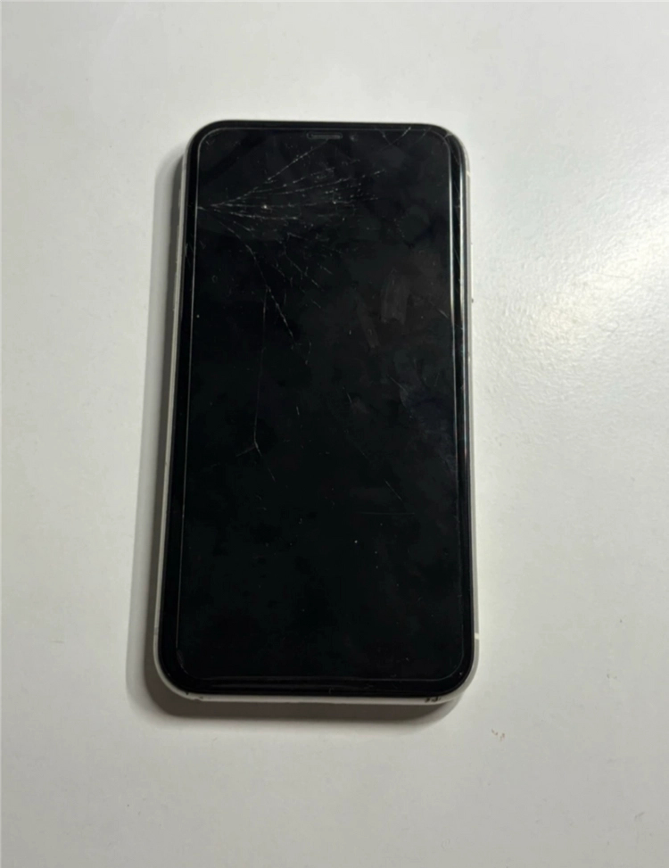 아이폰 11 화이트 64GB 이미지