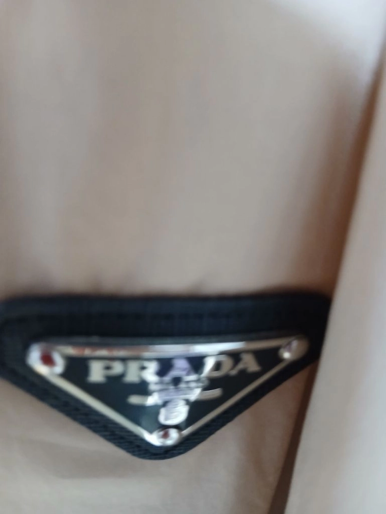 프라다셔츠난방 이미지