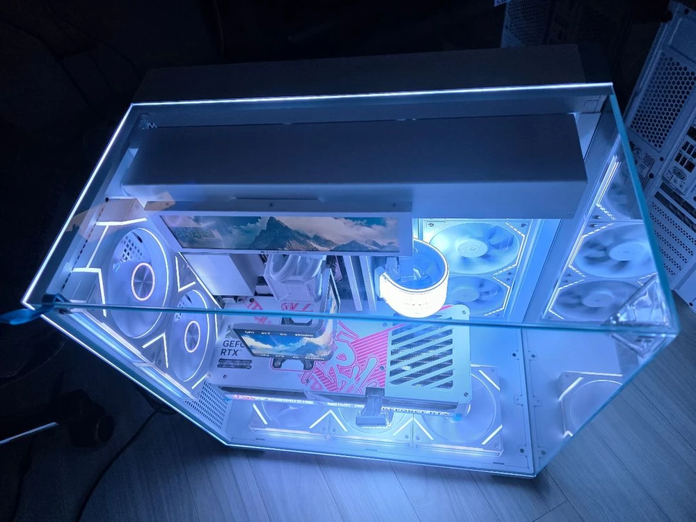 (개인) 라이젠7 9800X3D RTX5080 울트라 신품PC 팝니다 이미지