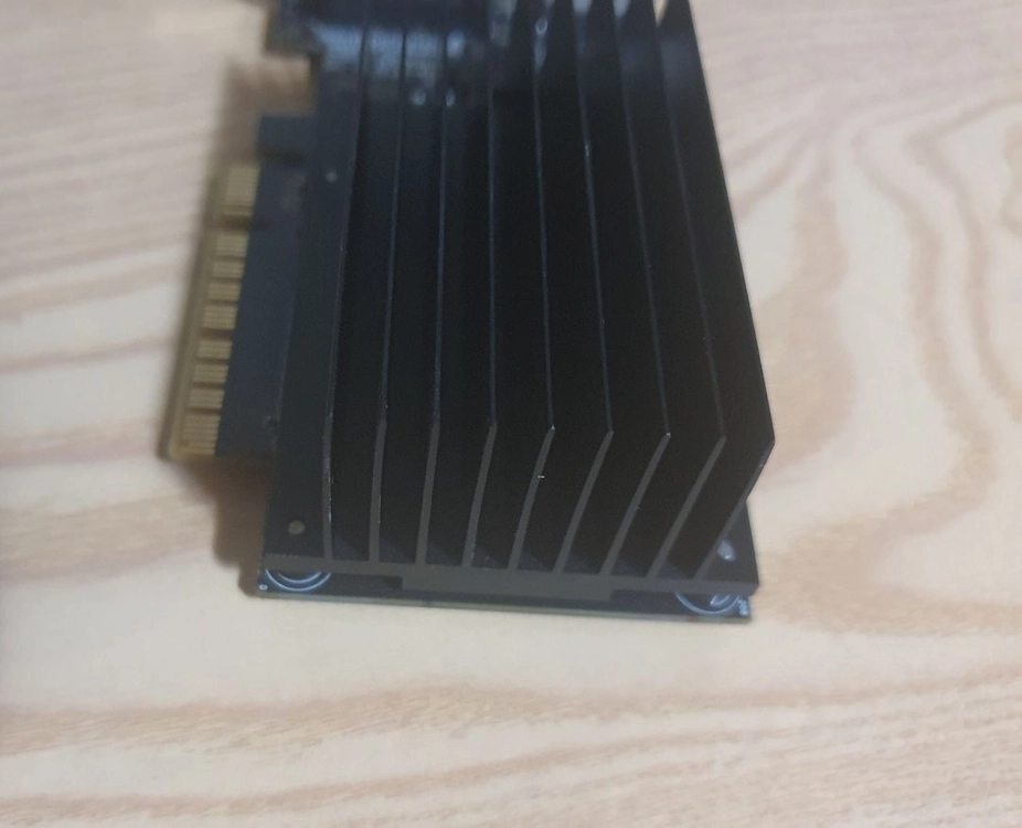 Palit GeForce GT 730 Silent 2GB DDR3 (Pcie x8) 이미지
