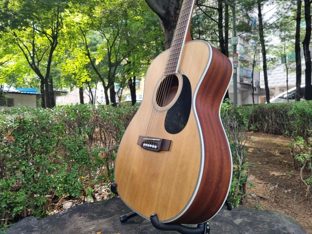 한국산 덱스터 통기타 OM바디 입문용 기타 판매합니다 이미지