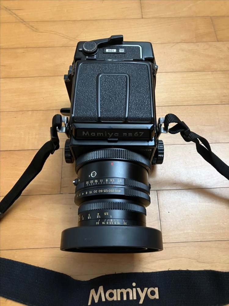 마미야 RB67 Professional SD 필름카메라 이미지