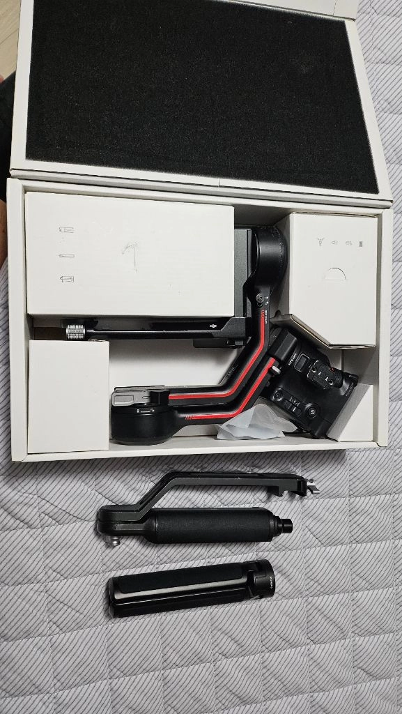DJI RS3 짐벌(브리프케이스핸들포함) 이미지