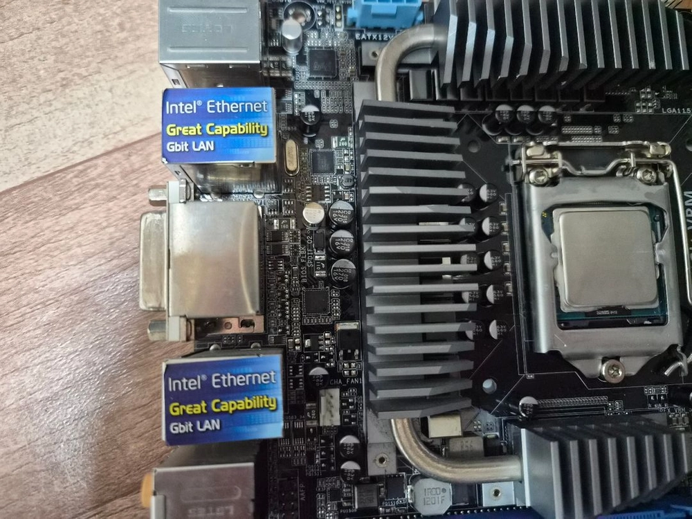 ASUS P8Z77 WS + i7 3770K + HYNIX 16G 이미지