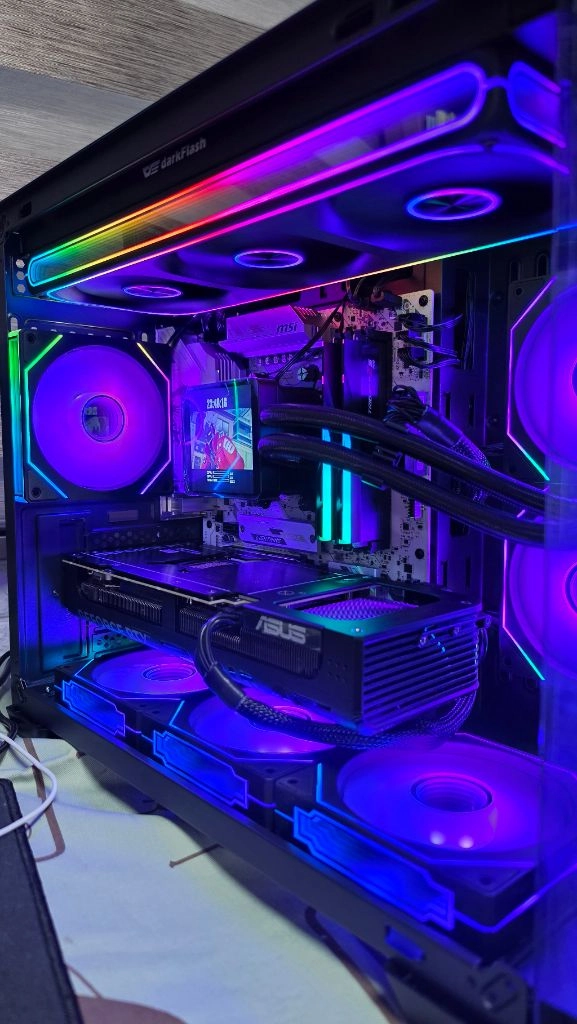 라이젠 9800x3d rtx5080 ssd2t 컴퓨터 본체 이미지