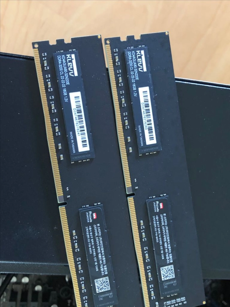 klevv ddr4-3200 메모리 16gb x 2개 일괄판매 이미지