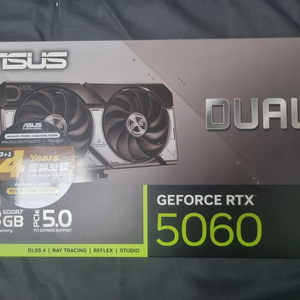 ASUS DUAL 지포스 RTX 5060 D7 8GB 이미지