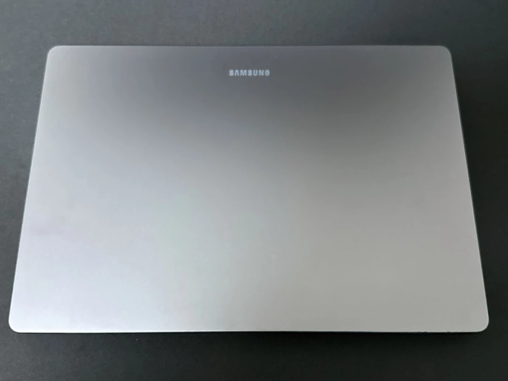 삼성 갤럭시북6 울트라 NT960UJG-K72AY 노트북(X7 358H, 32GB, 1TB) 이미지