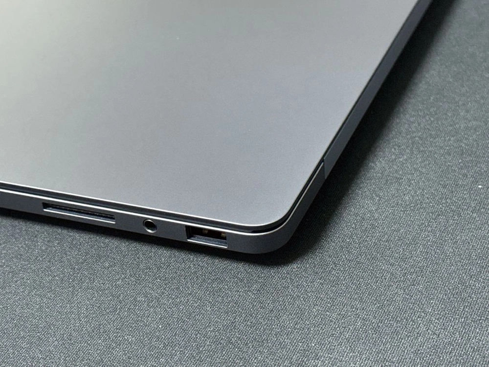 삼성 갤럭시북6 울트라 NT960UJG-K72AY 노트북(X7 358H, 32GB, 1TB) 이미지