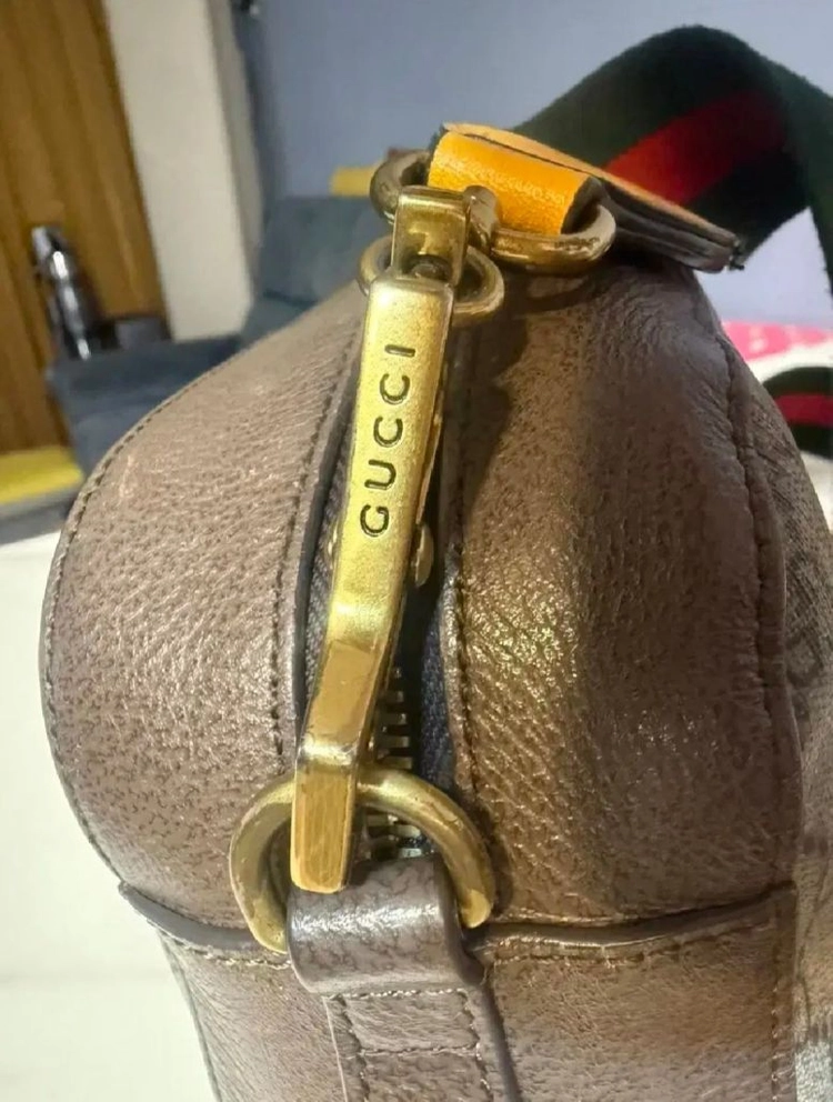 구찌 네오 GG수프림 메신저백 이미지