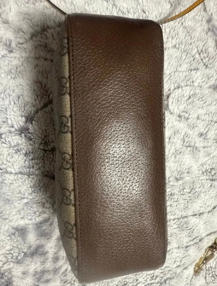 구찌 네오 GG수프림 메신저백 이미지