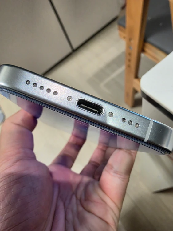 아이폰16프로 256GB 화이트 자급제 팝니다. 이미지