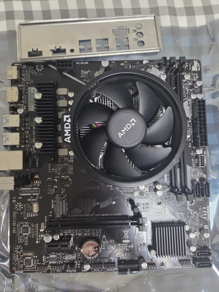 AMD 라이젠 8600G + 바이오스타 B650MT - 안심되는 중고거래