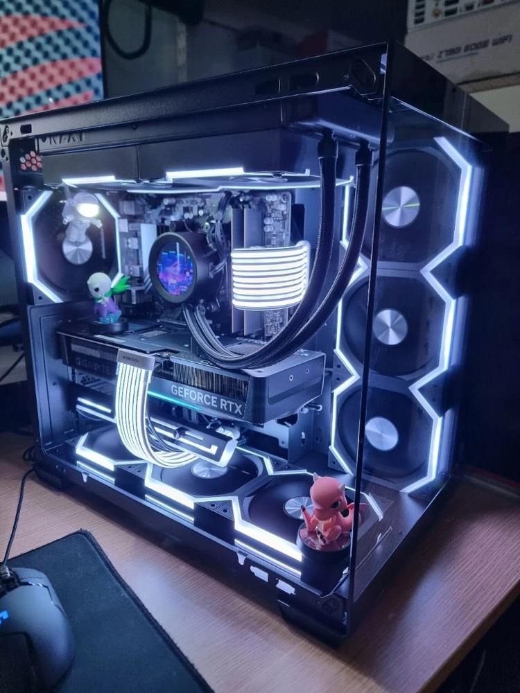 게이밍용 고사양 컴퓨터 7800X3D RTX 5070 ti 판매합니다. - 안심되는 중고거래