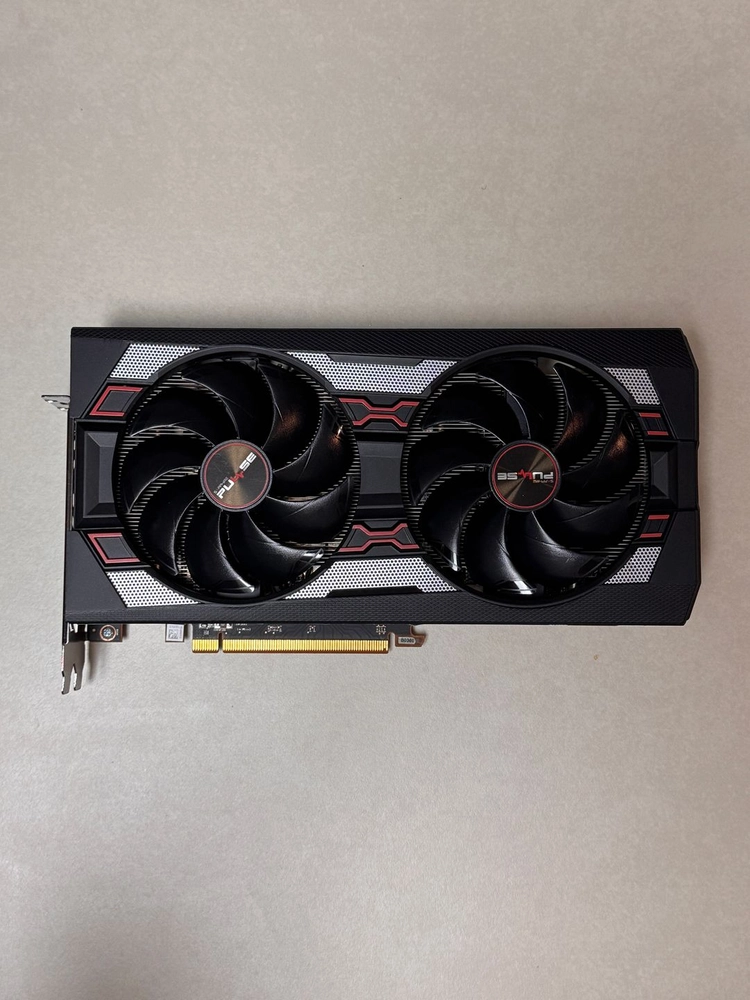 사파이어 PULSE 라데온 RX 5700 XT 8GB 그래픽카드 이미지