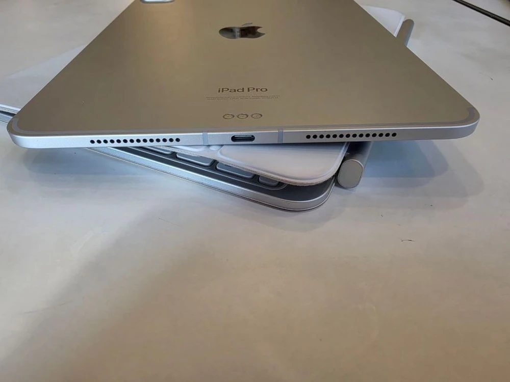 (A급) 아이패드 프로 11형 M4 셀룰러 256GB 실버 이미지