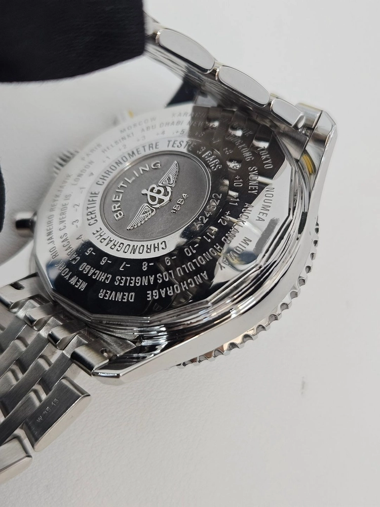 [중고명품 럭스올 울산점]브라이틀링 네비타이머 월드 GMT 46mm A2432212 이미지