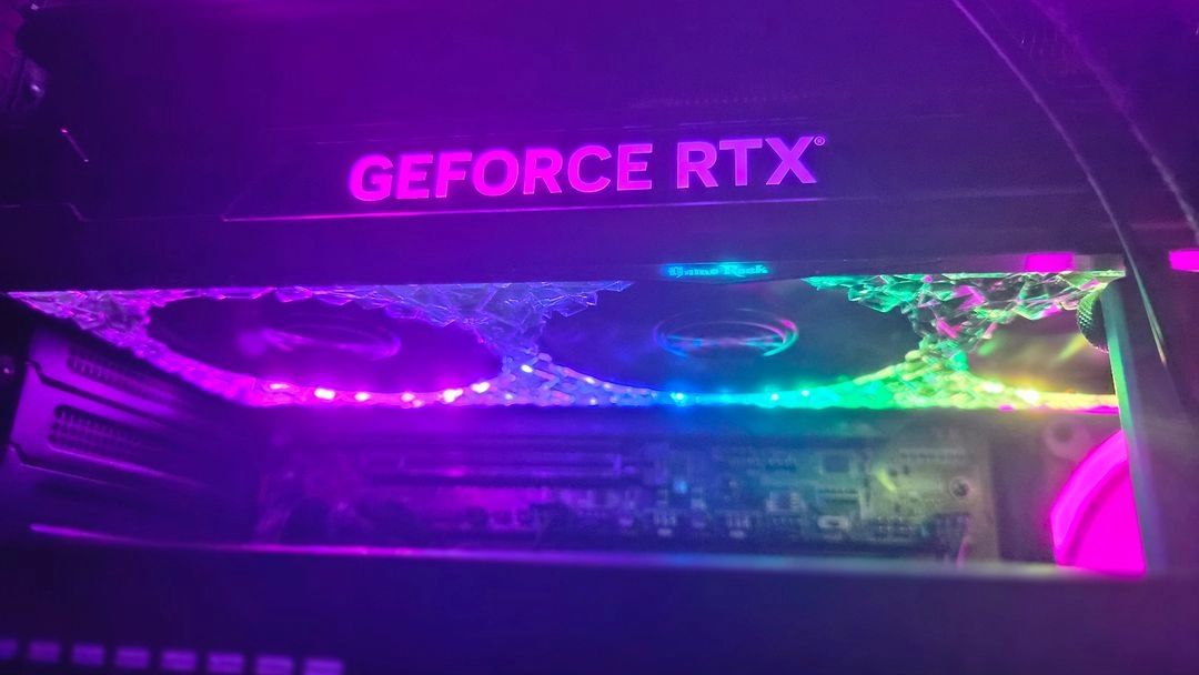 (개인)i9-13900k rtx4080 초고사양 게이밍/작업용 컴퓨터본체 팔아요 이미지
