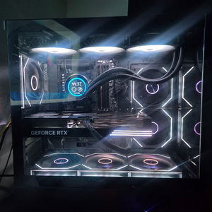 라이젠 7800X3D RTX 5070 32G 1TB 게이밍 컴퓨터 본체 이미지