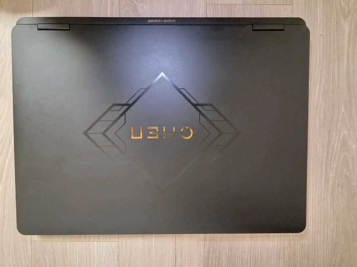 s급 HP 오멘 16 RTX 5070 게이밍 노트북(롤 에디션) ㅍ - 안심되는 중고거래