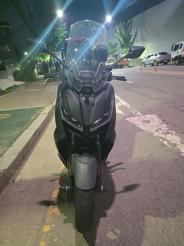 350cc 스쿠터 이미지