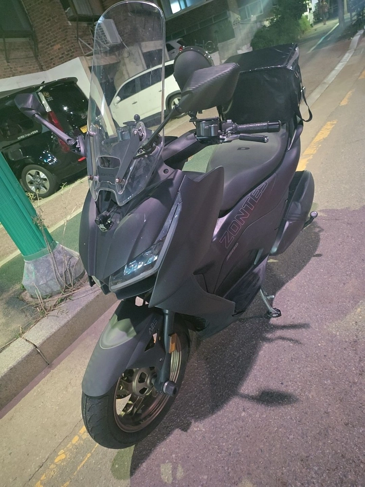 350cc 스쿠터 이미지