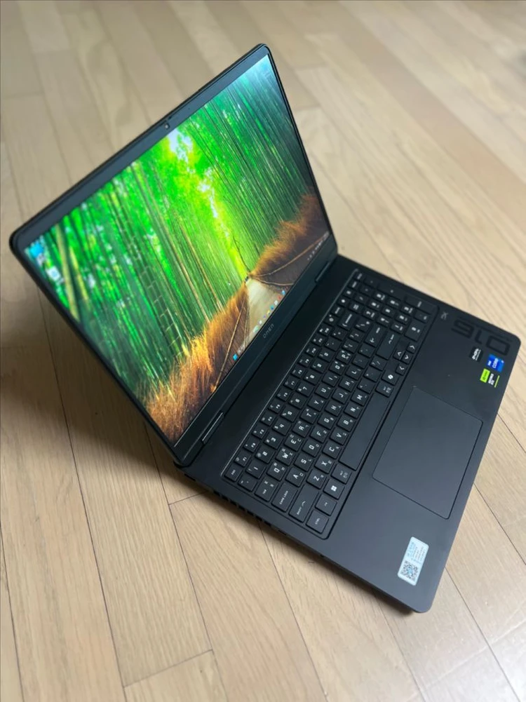HP 오멘 OMEN 16 게이밍 노트북 거의 새상품 RTX 5070 / 16GB / 512GB 이미지