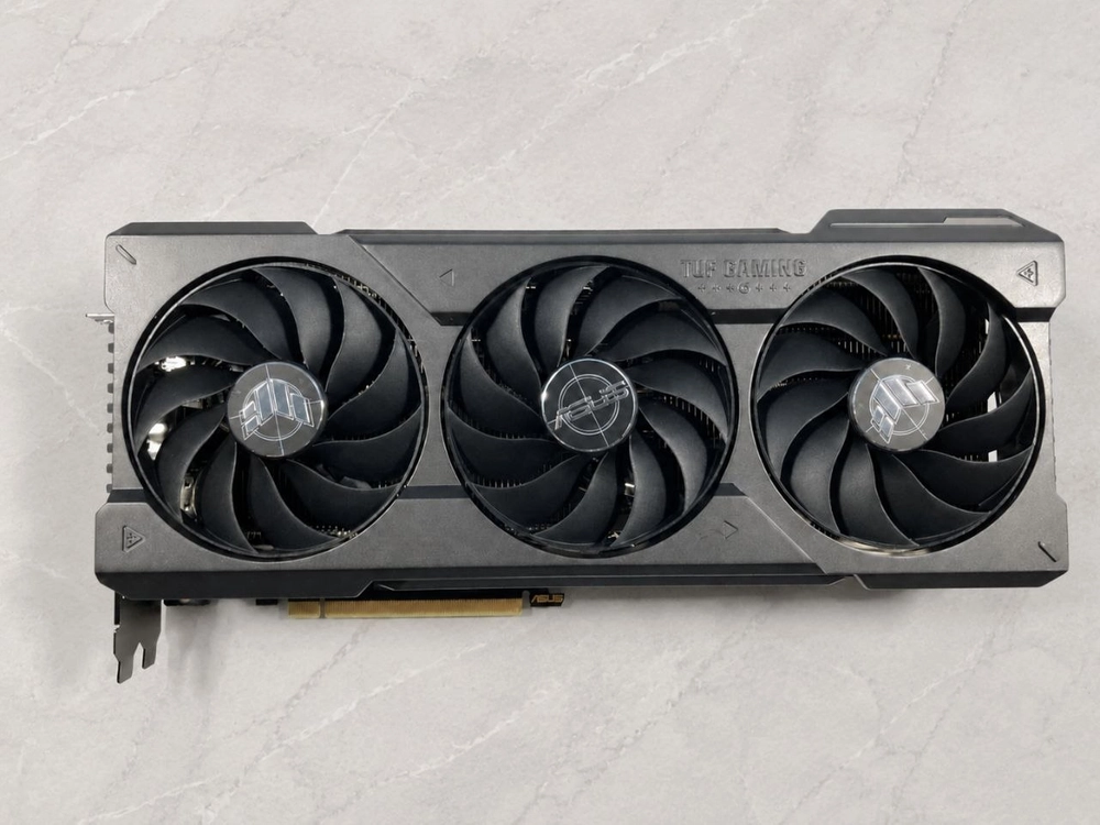 ASUS TUF RTX 4070 Ti SUPER 16GB - 안심되는 중고거래