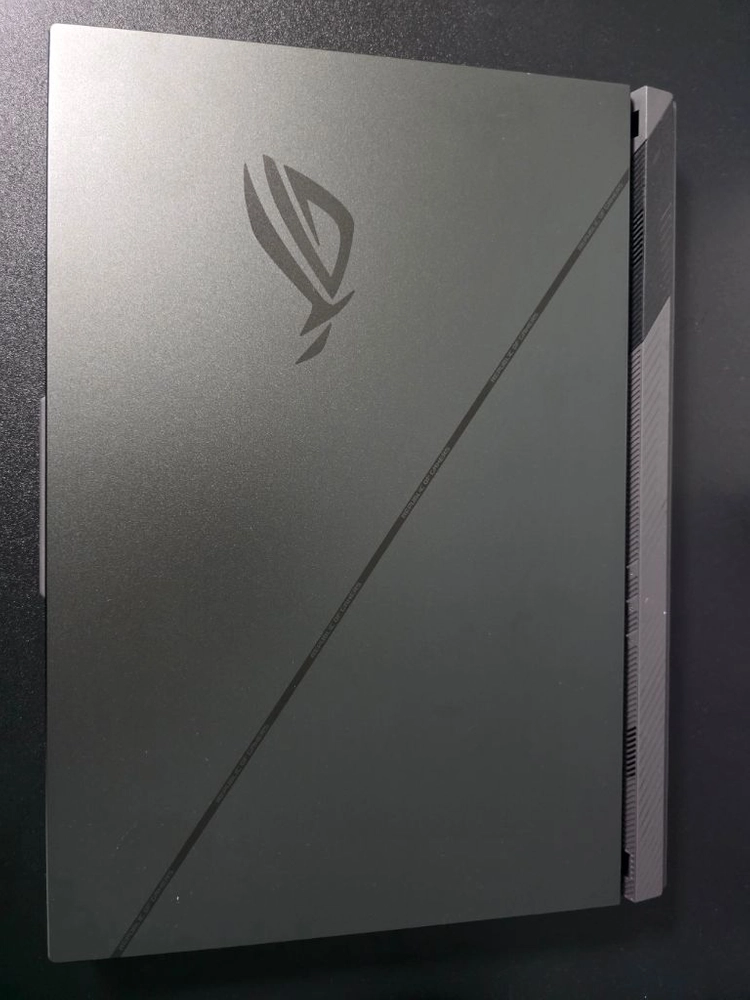 18인치 대화면 게이밍 노트북 i9 램 64기가 RTX4070 ASUS ROG STRIX 이미지
