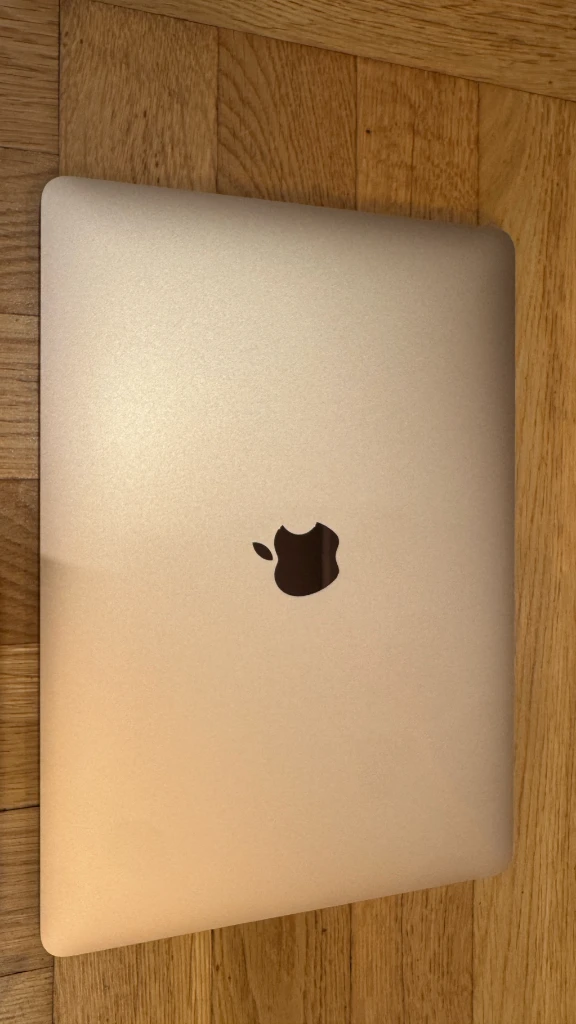 2019 맥북에어 13인치 i5 8GB / 128GB 골드 - 안심되는 중고거래