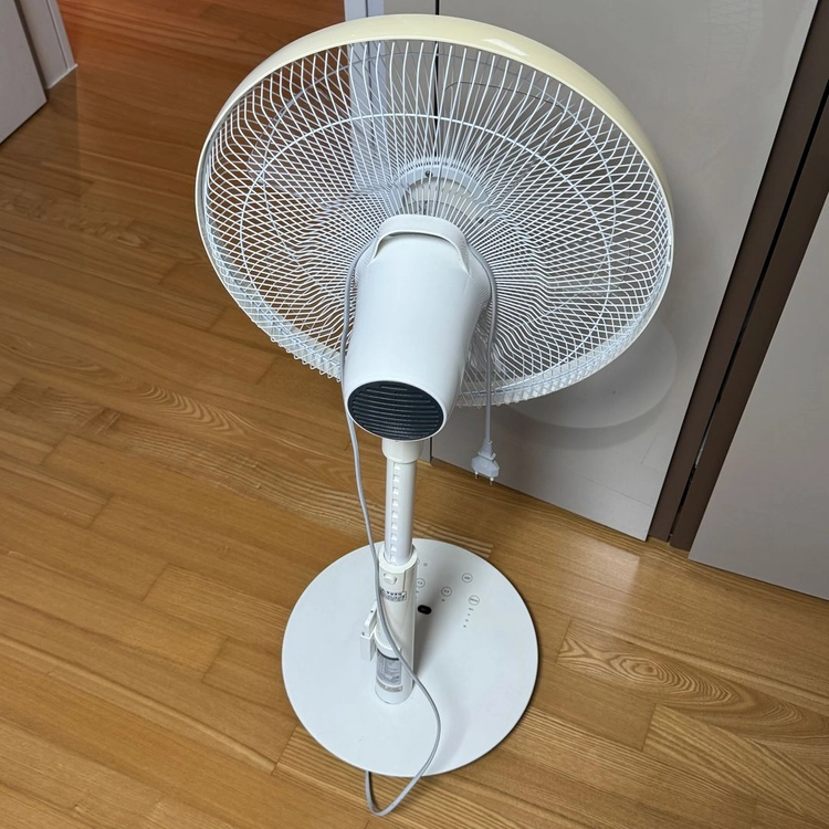 하이마트 하이메이드 선풍기 초미풍 리모콘 가능 팝니다. 이미지