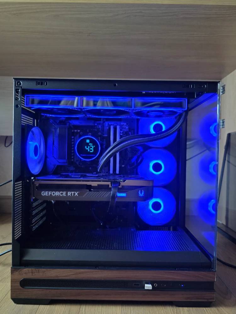AMD 라이젠 9800x3d, zotac rtx5080 등 컴퓨터 본체 판매 - 안심되는 중고거래