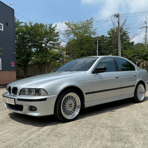 bmw. e39 530i se individual 이미지